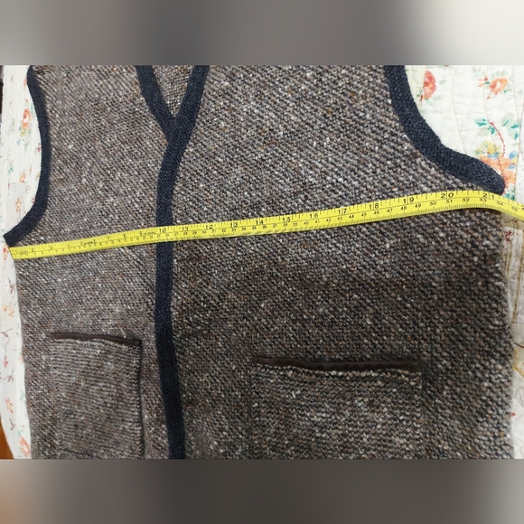 Marc Andrew sleeveless jacket - Picture 12 of 14